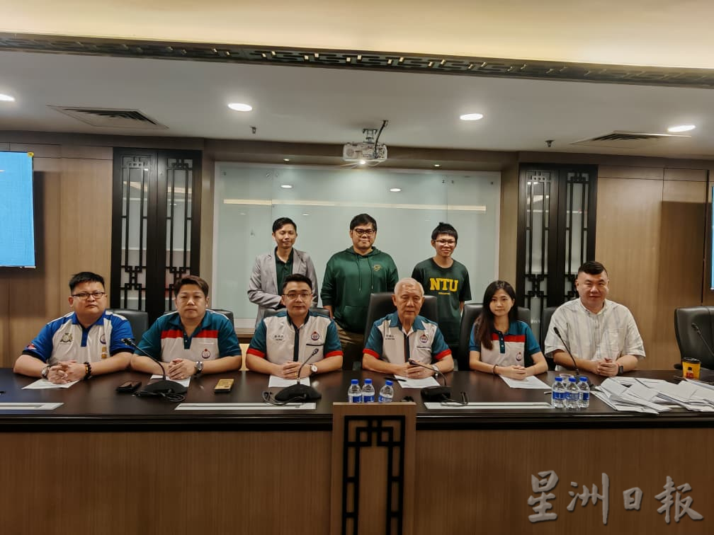 已签发 全国：第13届中华杯亚太区大专辩论赛 定入选赛正方双方队伍及13辩题