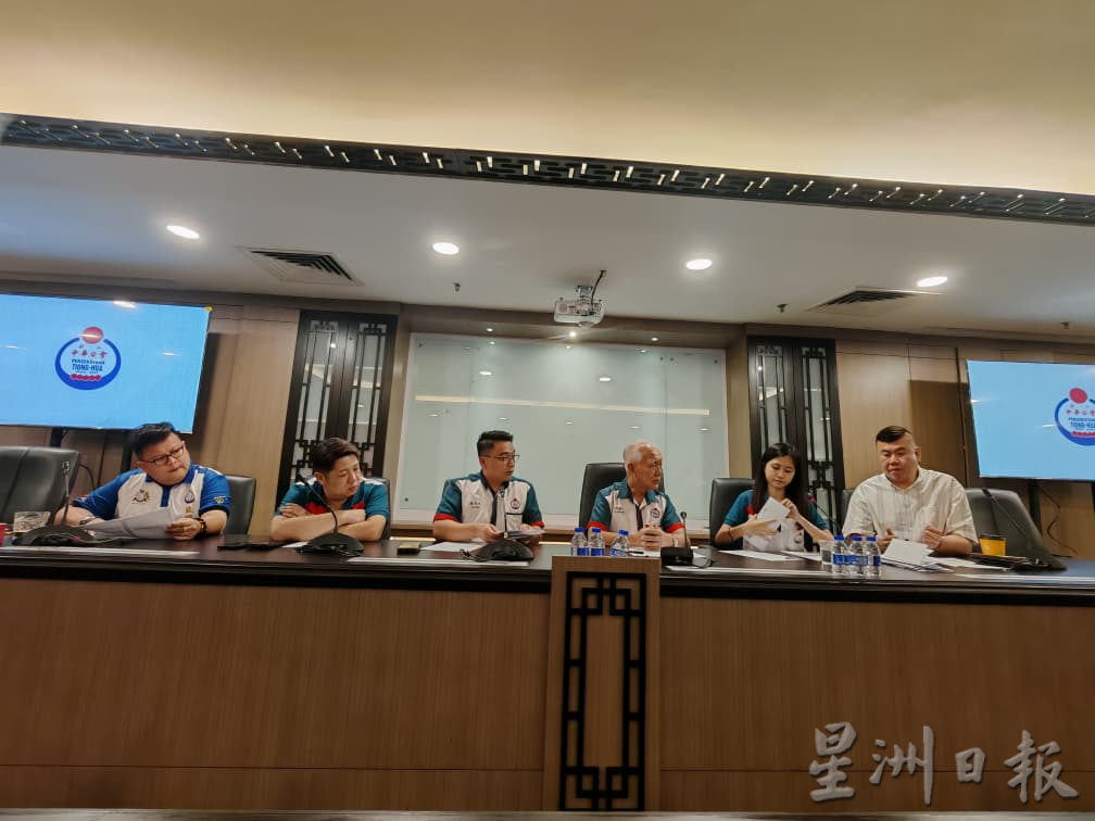 已签发 全国：第13届中华杯亚太区大专辩论赛 定入选赛正方双方队伍及13辩题