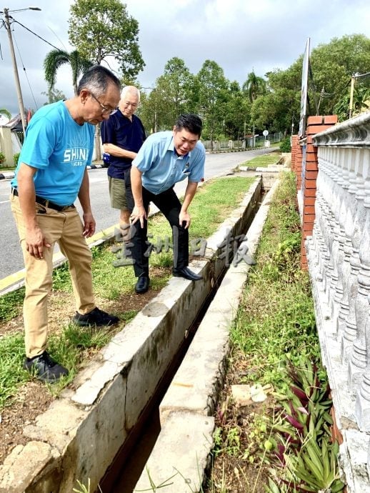 波德申海边教堂屡遭水患 大潮一来即变“水乡”危机四伏