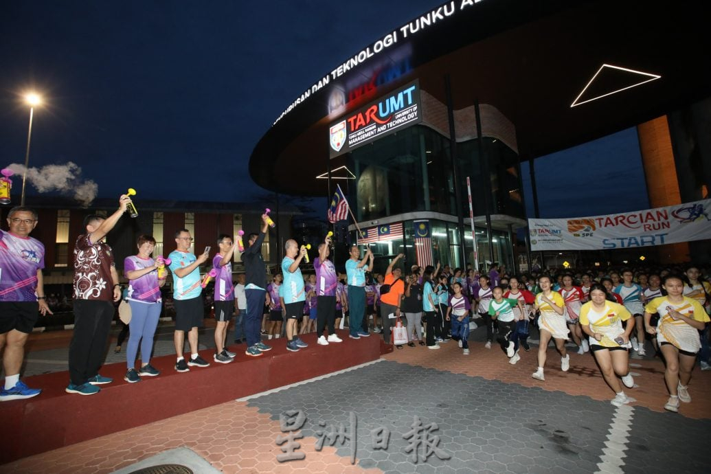 2025拉曼竞跑再创高峰 7千人完成7公里 场面壮观