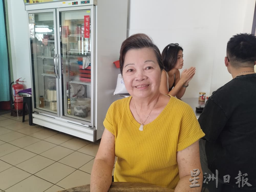 旧街场二奶巷热闹非凡 怡保连假人潮涌现