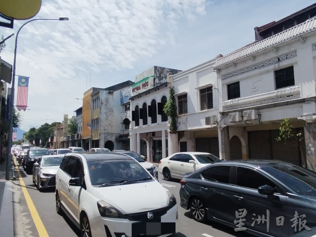 旧街场二奶巷热闹非凡 怡保连假人潮涌现