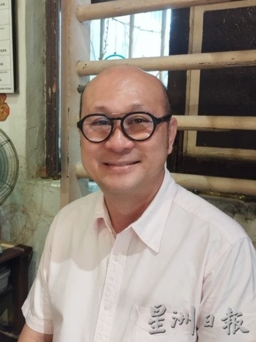 旧街场二奶巷热闹非凡 怡保连假人潮涌现