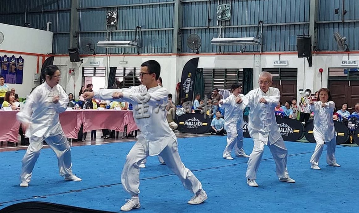 怡保中国精武体育会荣获2025年第33届马来西亚全国精武嘉年华会武术赛总冠军