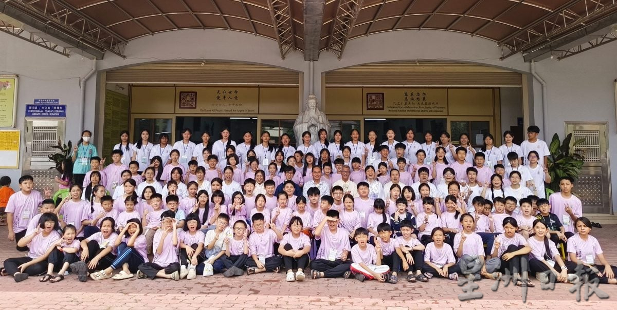 东：直凉三娘弟子规教学中心生活营闭幕 冯海程：学习弟子规终生受用