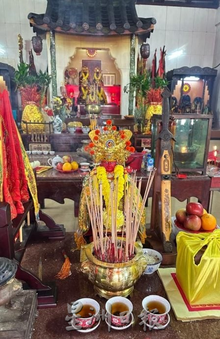 取代(古城版)“广泽尊王”神像驻临凤山宫一周