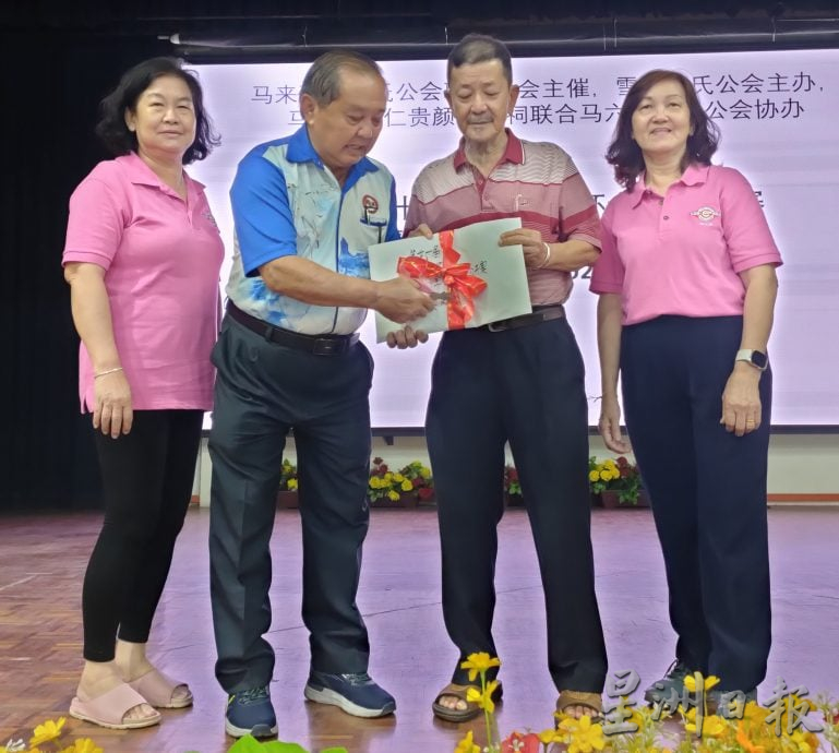 颜贞强：从小养成挥毫习惯 盼藉书法赛传承文化