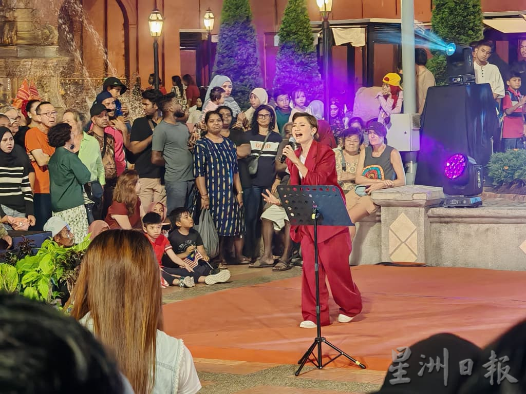 红屋区倒数活动 逾2万人庆大马日