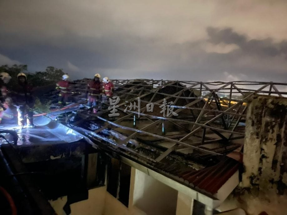 (大北马)武吉班卓花园组屋4单位火灾