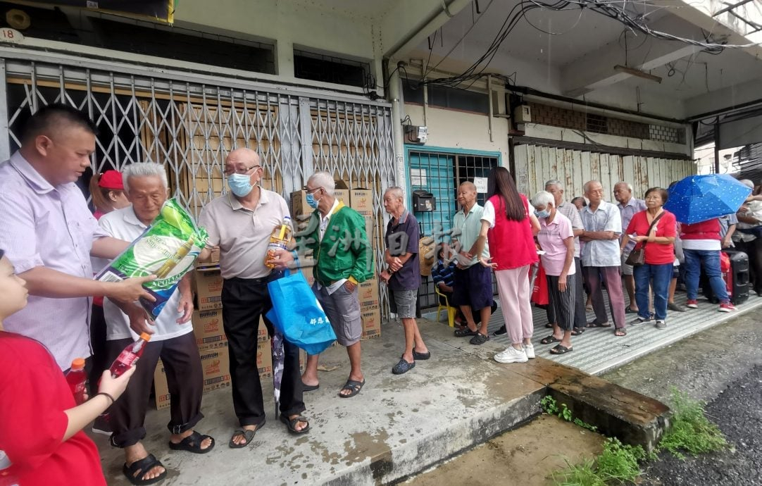 供星洲网：豆腐花阿伯927派250份物资 即日起接受登记