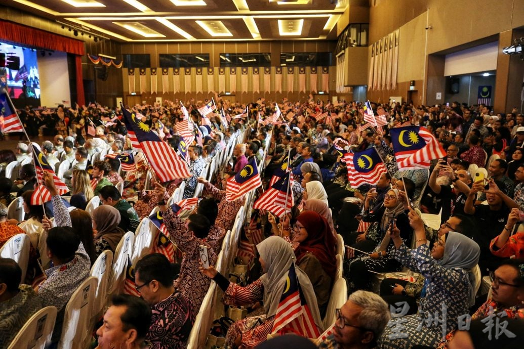 马来西亚日：东马总理和首长致词、法米致词