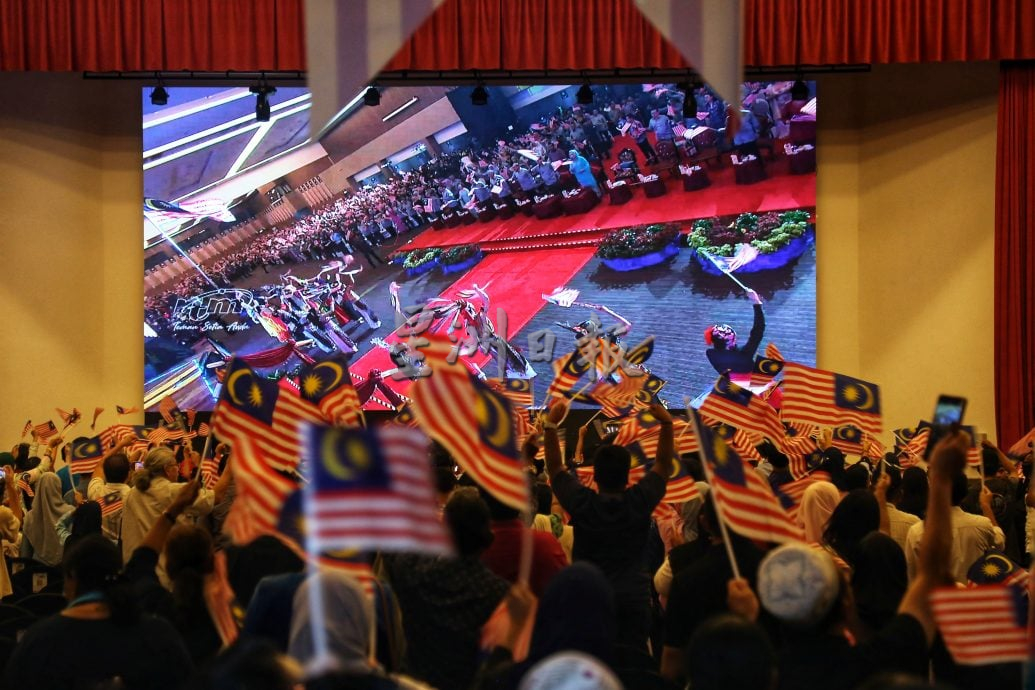 (大北马)曹观友:庆典是一段奋斗与牺牲的历史