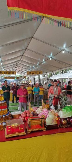 东(已签发):关丹盂兰庆委会派出300包福米