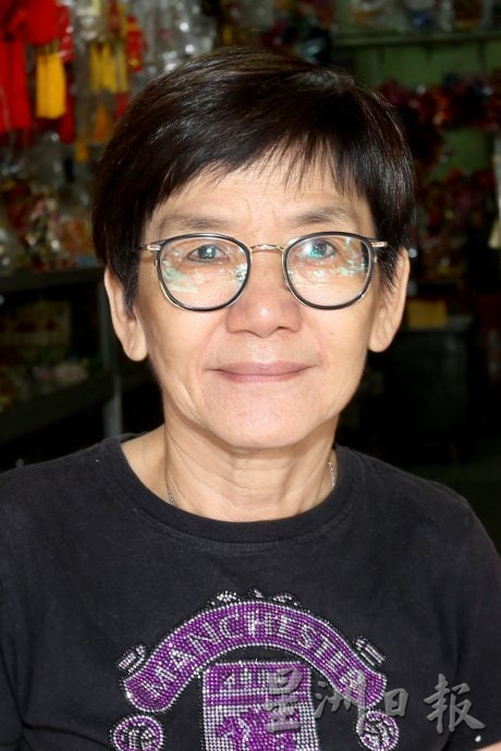 霹:封面主文∕传统手工与新潮造型齐亮相 缤纷灯笼迎中秋