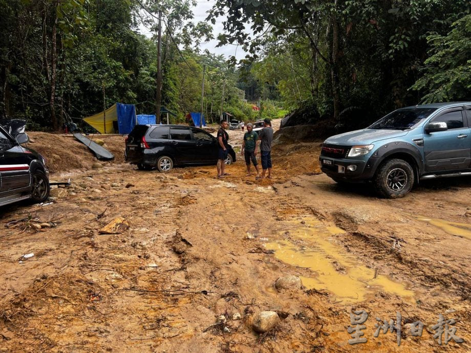 大都会/ME03头/吉粦新村热水湖被淹 露营客半夜逃命/11图