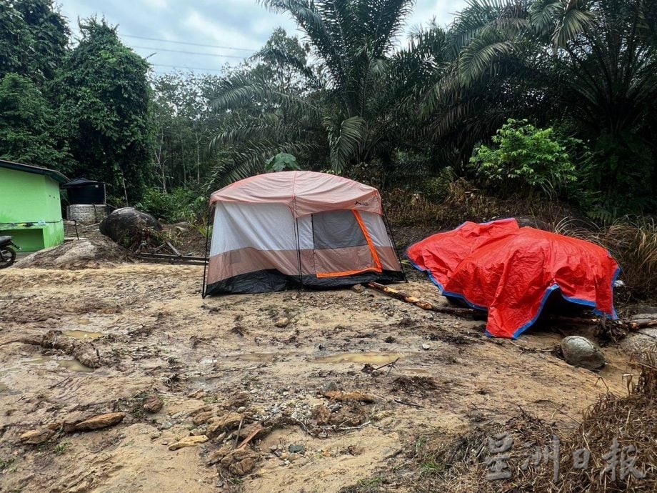 大都会/ME03头/吉粦新村热水湖被淹 露营客半夜逃命/11图