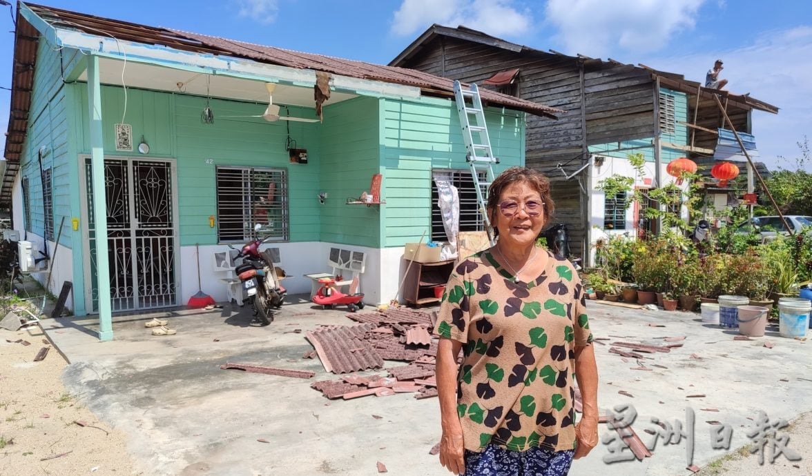 班台居民心有余悸 受风灾房屋抢修中