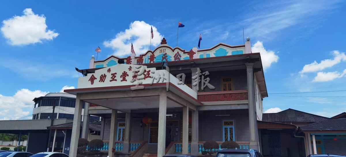 (9月19日见报):半岛心旅行|走进士乃新村,百年老镇的文化记忆与慢活魅力