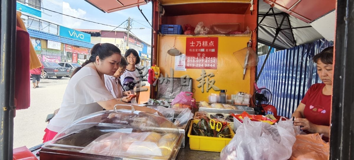 (9月19日见报):半岛心旅行|走进士乃新村,百年老镇的文化记忆与慢活魅力