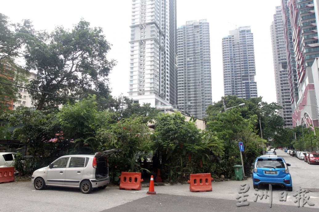 （预编20/9见报）大都会/吃货来啰/繁华都市大树底下的传统华人摊  Waley's Corner新鲜猪肉粉征服祖孙三代味蕾