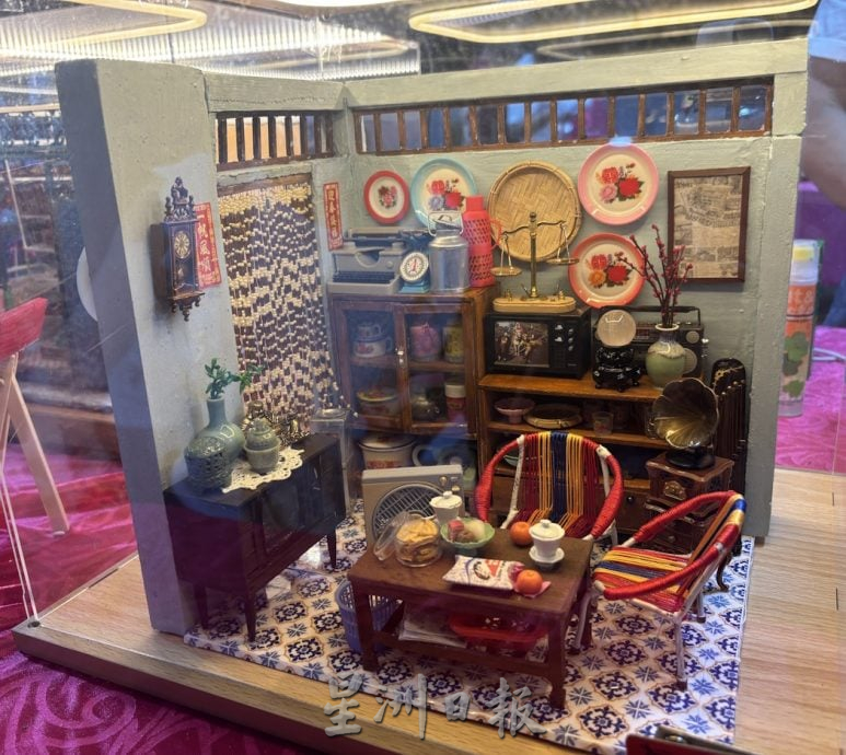 亚罗拉人盼盂兰胜会手工艺品展   重现从前热闹情景