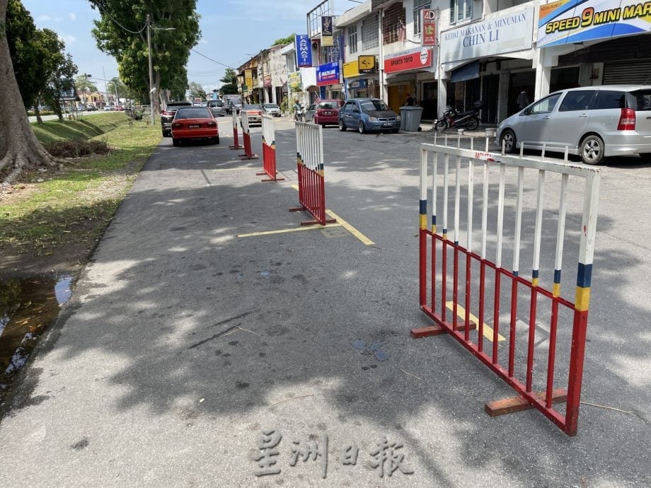 (古城第二版主文)默迪卡大路防洪沟展开清淤工程·预计两三周完成