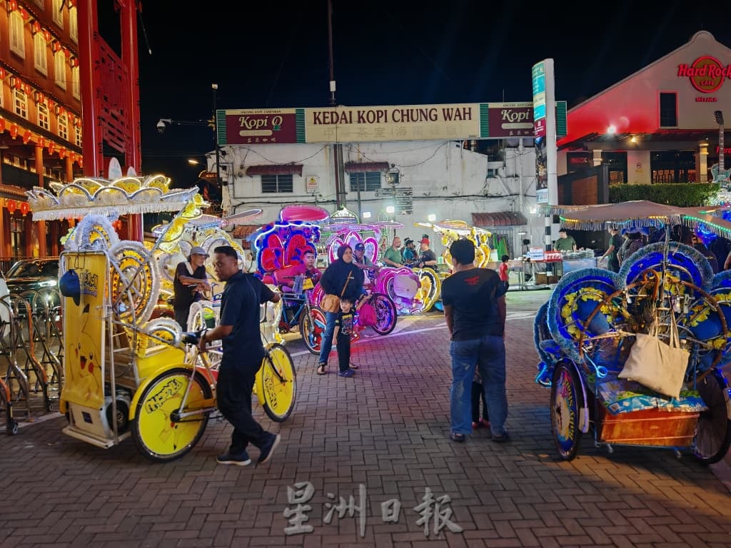 (古城封面主文)市政厅突击检查三轮车夫,向违反指南者开罚单