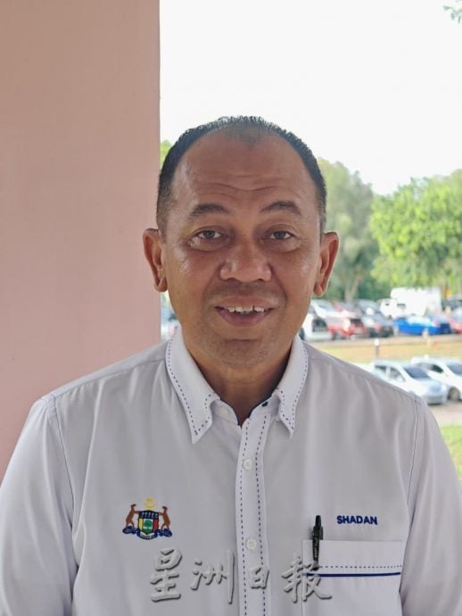 (古城封面主文)市政厅突击检查三轮车夫,向违反指南者开罚单