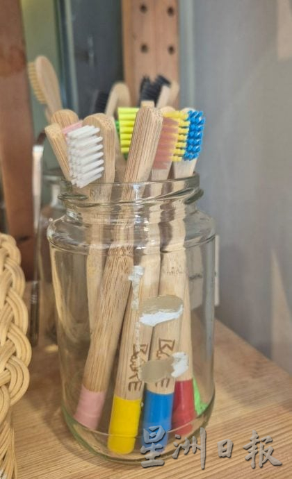 乐活/21/9见报/望达到零垃圾生活,林春兰开环保店宣导环保意识