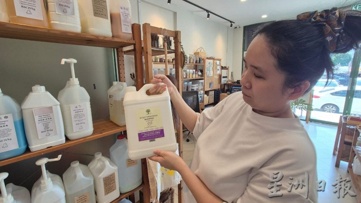 乐活/21/9见报/望达到零垃圾生活,林春兰开环保店宣导环保意识