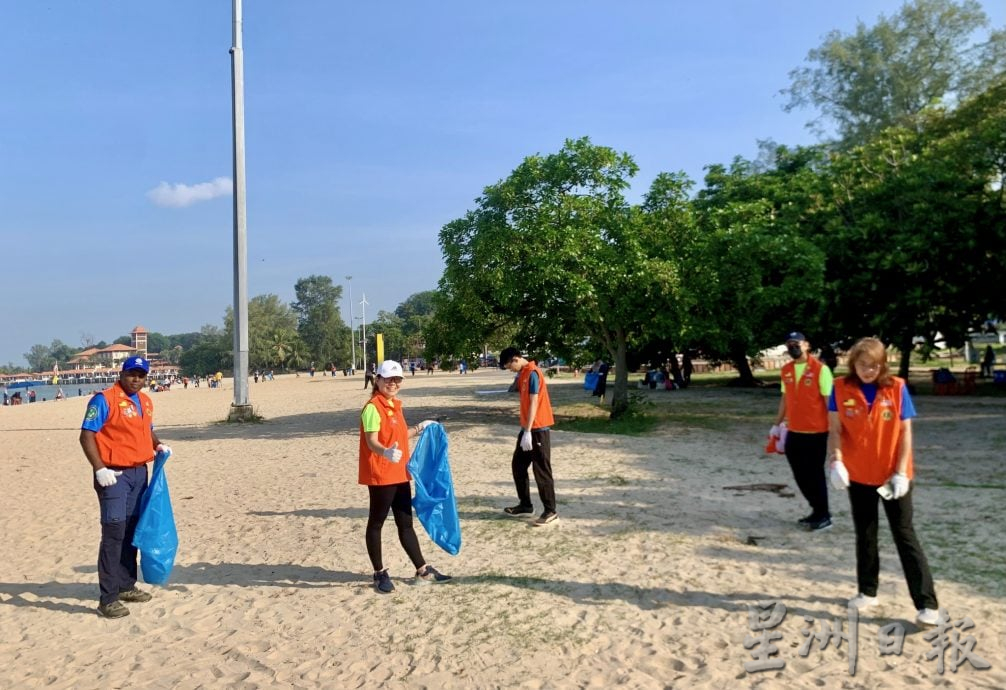 世界清洁日净滩行动　波德申烟蒂垃圾依旧居冠