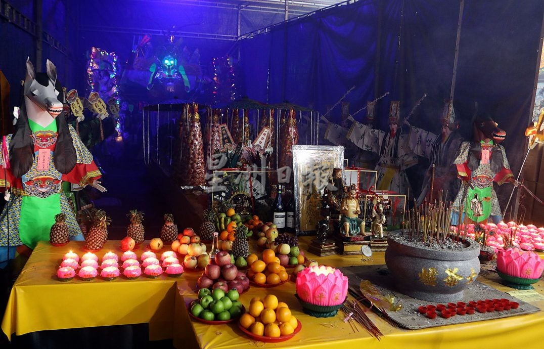 大都会／21日见报／古仔鸿图园盂兰胜会／3图