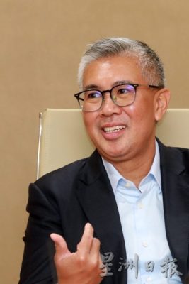 (见周一9月22日早报)东盟经济部长会议本周召开 东姑赛夫鲁:数字经济框架协议关键议程之一 简化东盟跨境电商