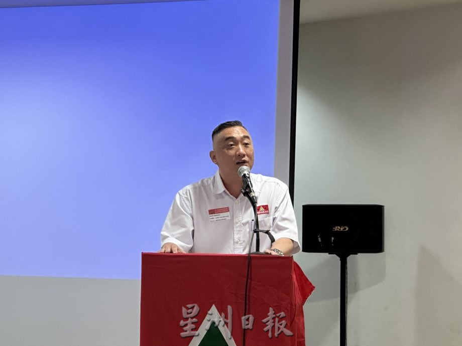 雪民政大会/ 张健锋：有黑手安插幽灵党员 刘华才：一点误会罢了