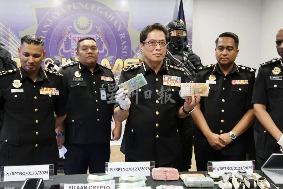 视频|捕沙砂走私集团6高层 反贪会扣1.9亿 包括豪车游艇 