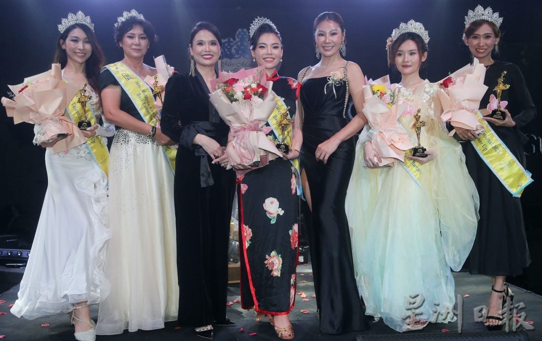 《马来西亚国际亚洲太太2025》才艺赛 怡保杨淑贤登冠军宝座