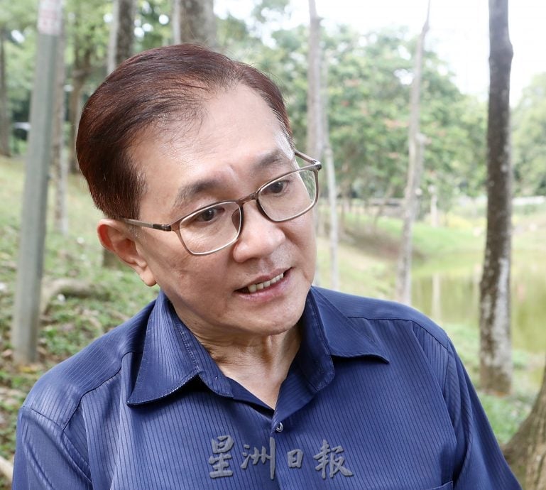 请签发(大都会)本报净化湖水活动/7图