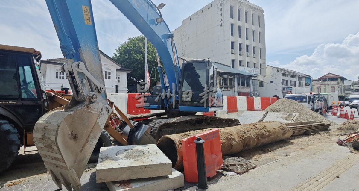 已签发（大北马）车水路塌陷修复工程第3天，IWK预计还需约3天完成