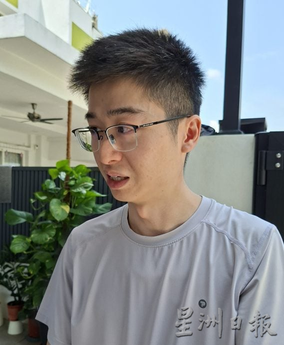 狂风暴雨 屋顶全飞了|15户“开天窗” 睡房变水房