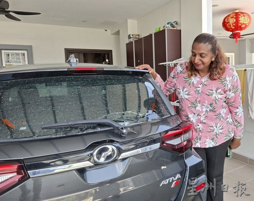 狂风暴雨 屋顶全飞了|15户“开天窗” 睡房变水房