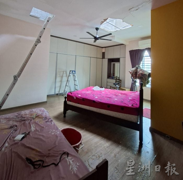 狂风暴雨 屋顶全飞了|15户“开天窗” 睡房变水房