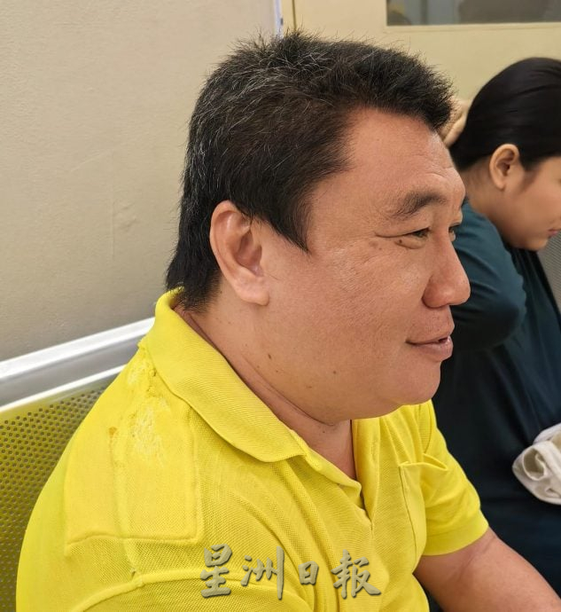 晶片损坏可获免费更换 国民登记局换卡热潮持续