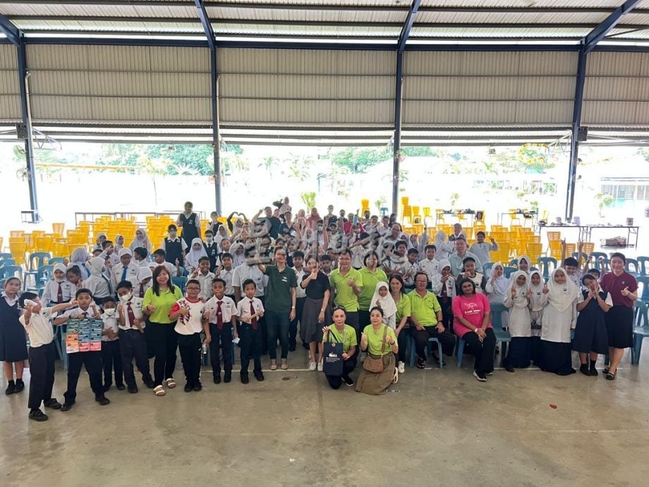 东：（已签发）海龟保育生态教育活动 育贤华小70学生认识海龟