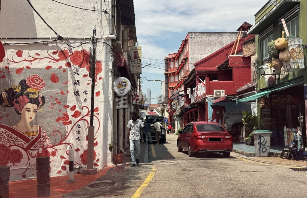 冰冰姐要来了，先和《武媚娘》合影