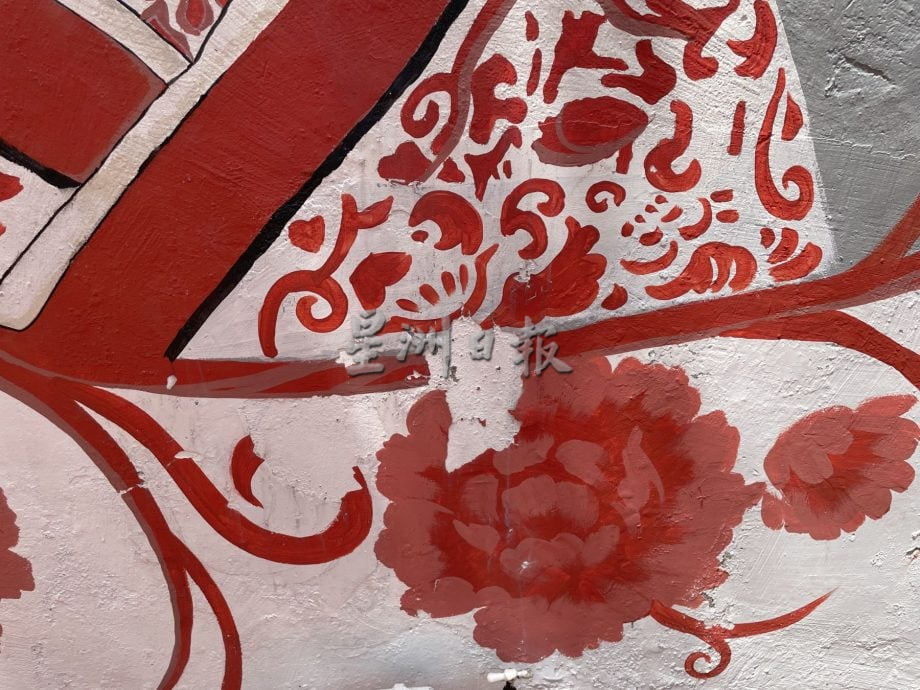 冰冰姐要来了，先和《武媚娘》合影