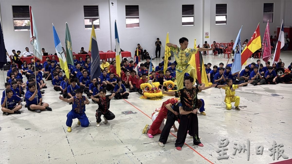 （古城第3版主文）杨巧双：龙狮纳入体育法令享有政府支持