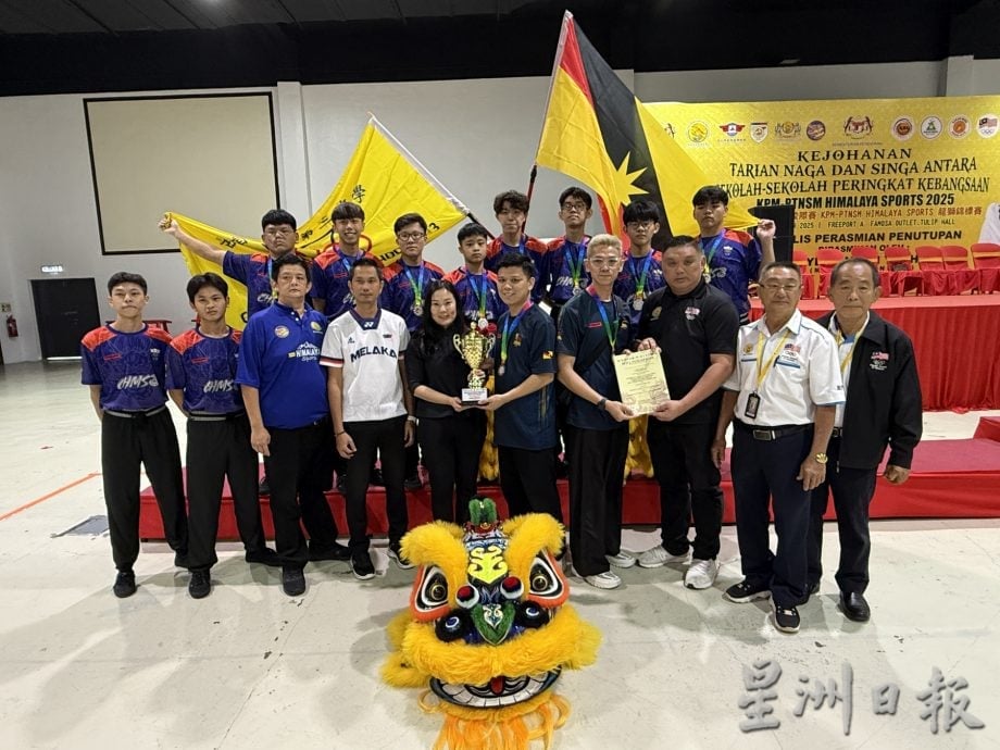 （古城第3版主文）杨巧双：龙狮纳入体育法令享有政府支持