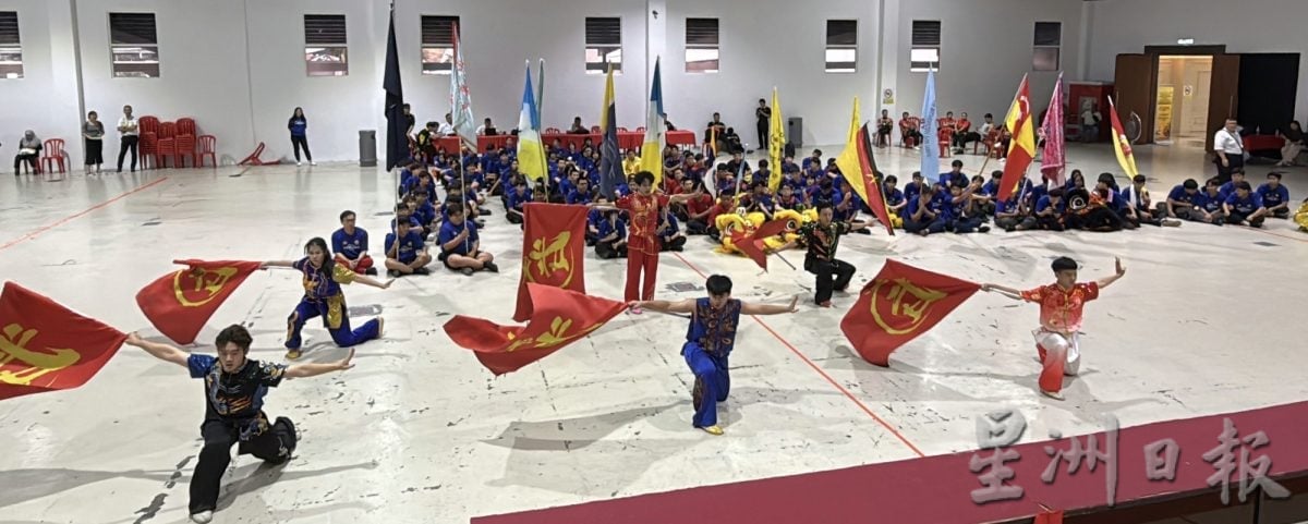 （古城第3版主文）杨巧双：龙狮纳入体育法令享有政府支持