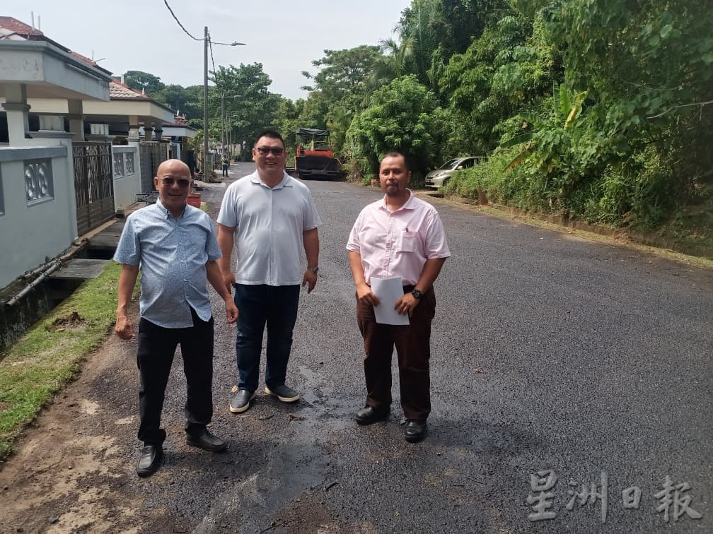 (已签发)大都会版2头/颜友鹰提醒市民慎防“铺路党”