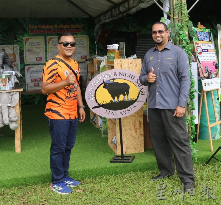 大象萌兽嗨翻全场 霹畜牧农业展火热引爆